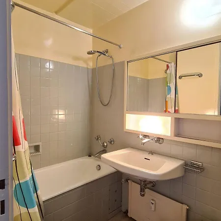 Apartment Renove Avec Balcon, Proche Pistes Et Commerces, 6 Pers, Forum - Fr-1-425-47 *